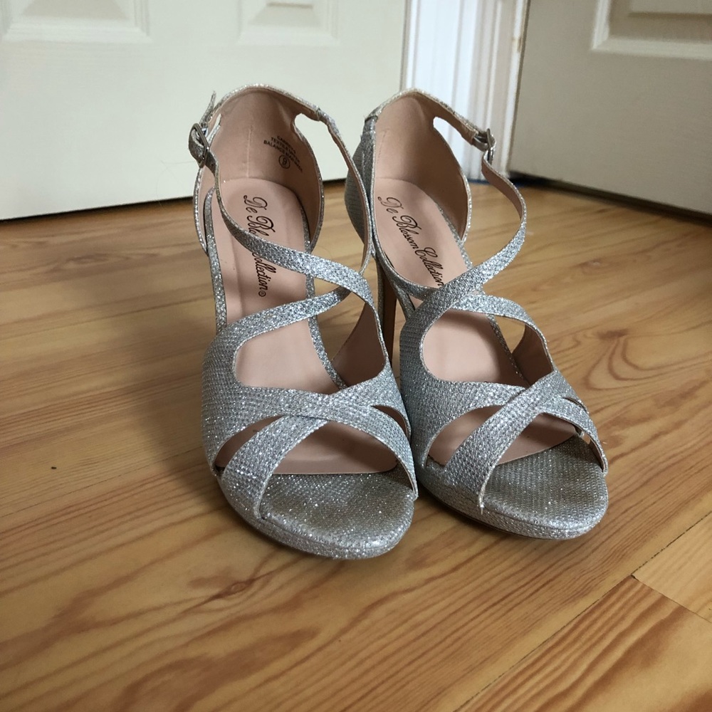 Silver De Blossom Carrey heels